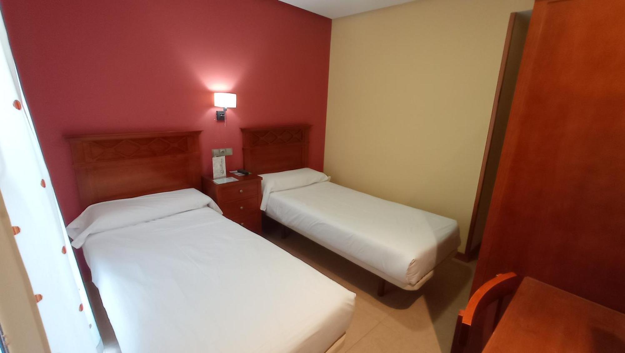 Pension Restaurante Casablanca Torreperogil Номер фото